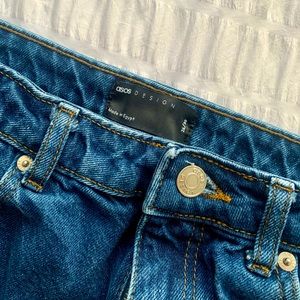 ASOS DESIGN Mom Jeans